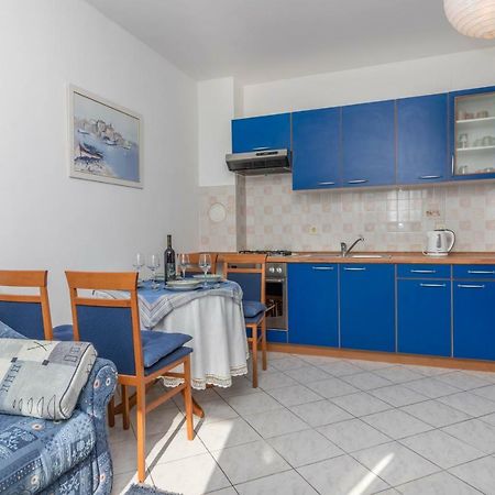 Apartmani Adria Lila Crikvenica Dramalj Buitenkant foto