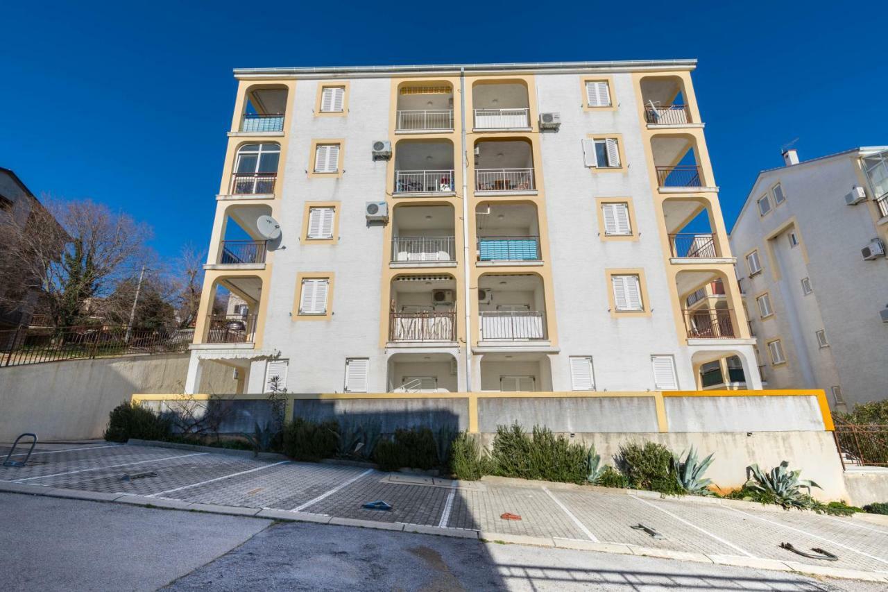 Apartmani Adria Lila Crikvenica Dramalj Buitenkant foto