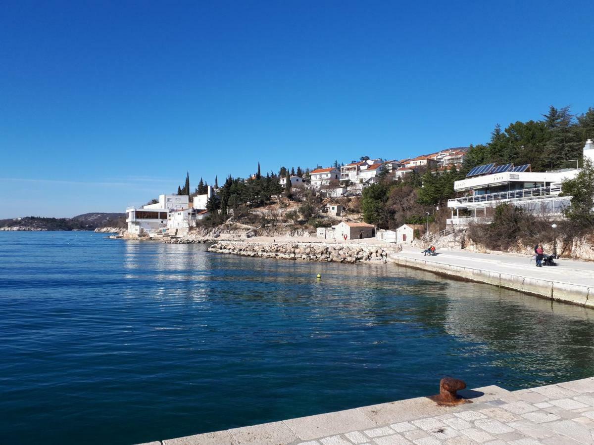 Apartmani Adria Lila Crikvenica Dramalj Buitenkant foto